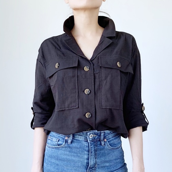 Stylish Black Utility Shirt with Functional Pockets - Picture 3 of 7